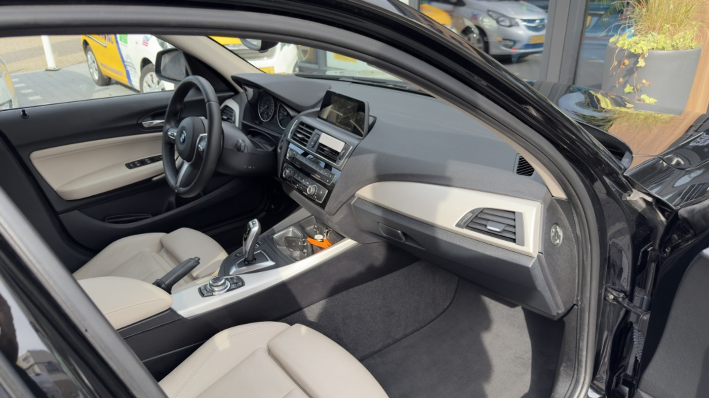 Foto van BMW 118i
