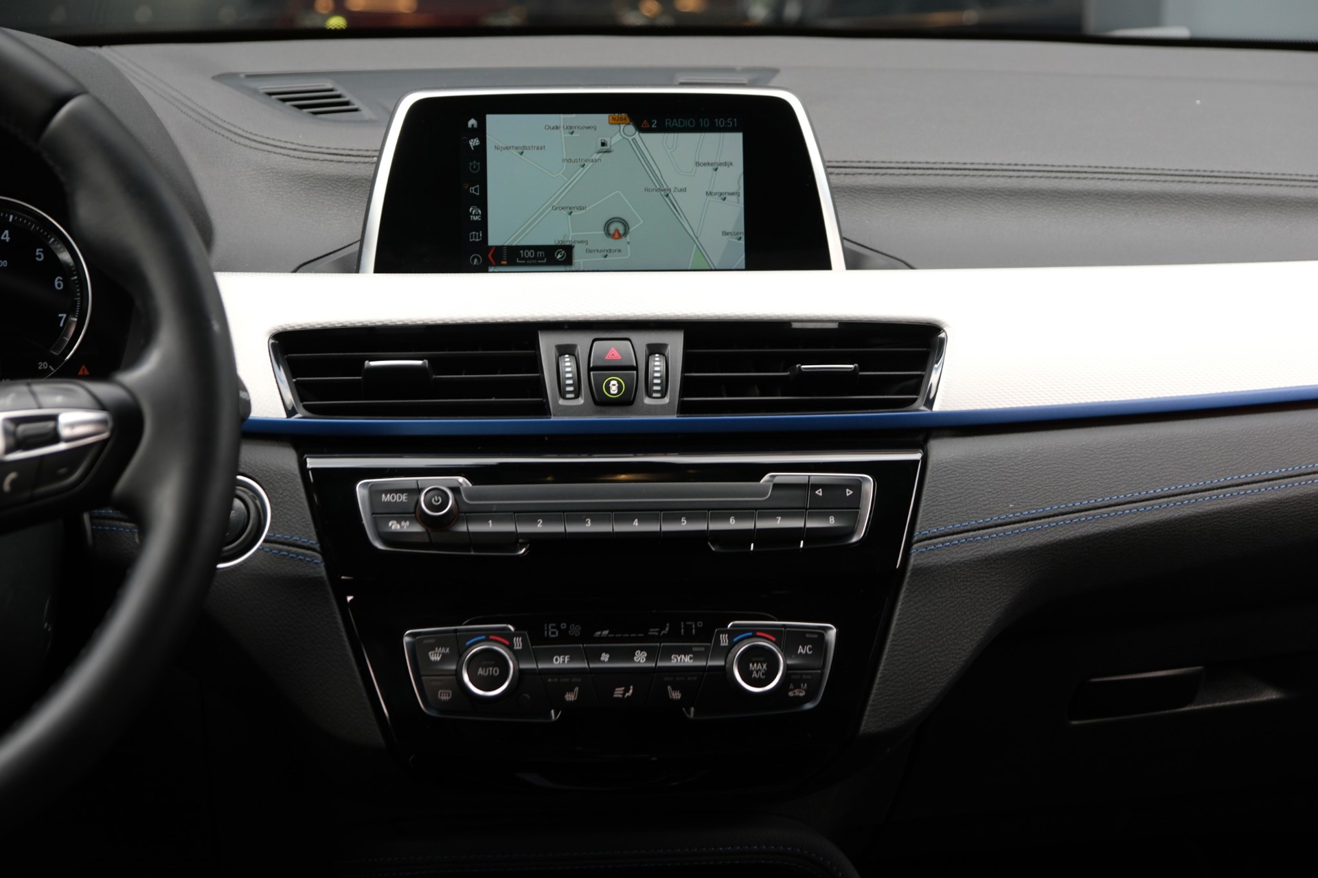 Foto van BMW X2 Sdrive18i