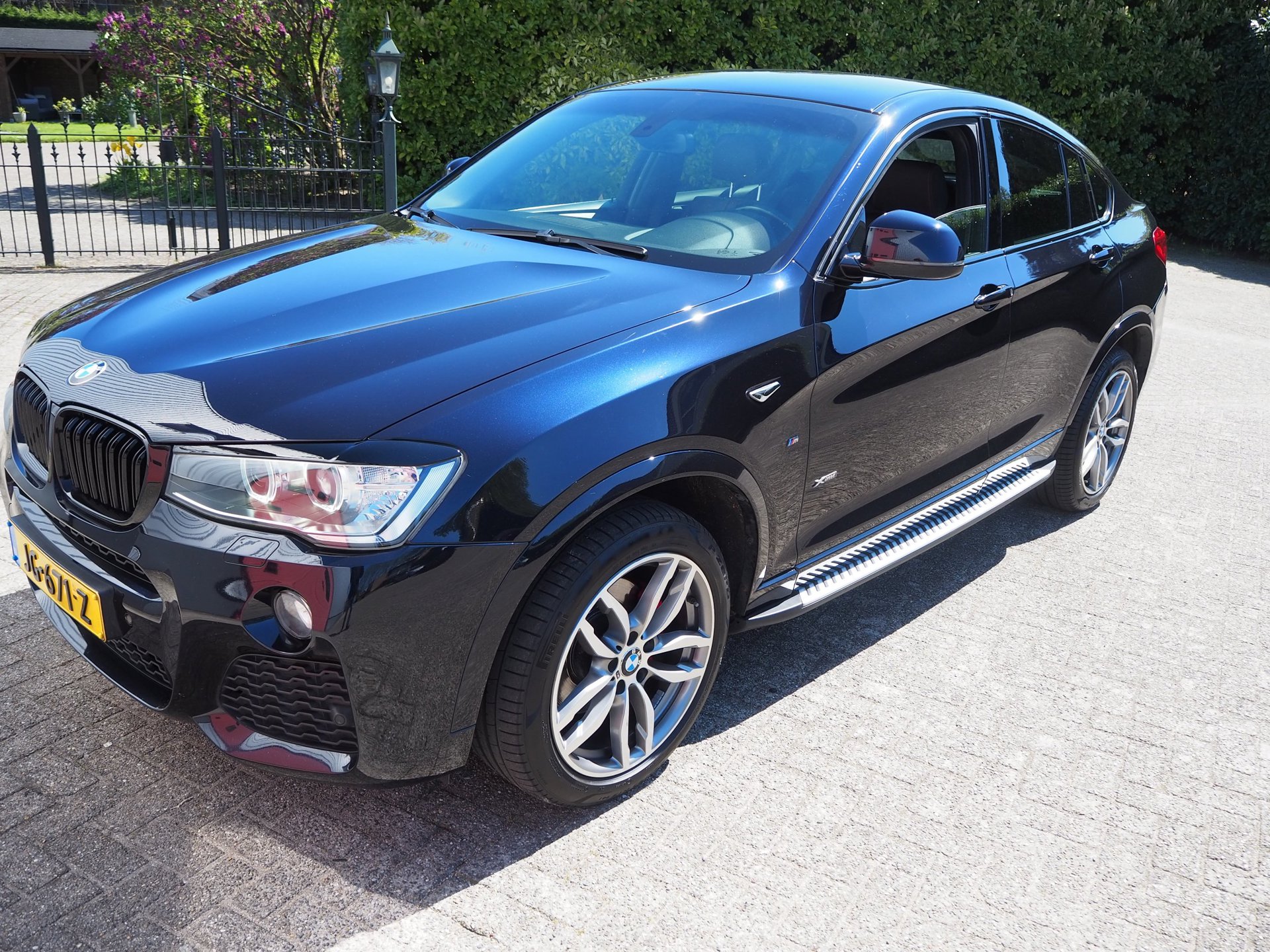 Foto van BMW X4 Xdrive20i