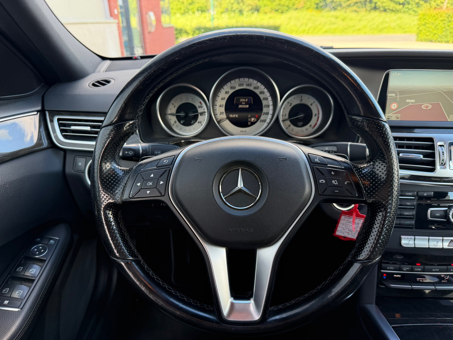 Foto van Mercedes-Benz E 350 Bluetec 4Matic