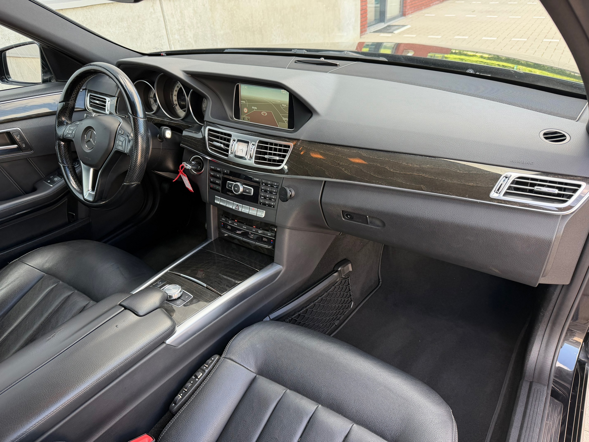 Foto van Mercedes-Benz E 350 Bluetec 4Matic
