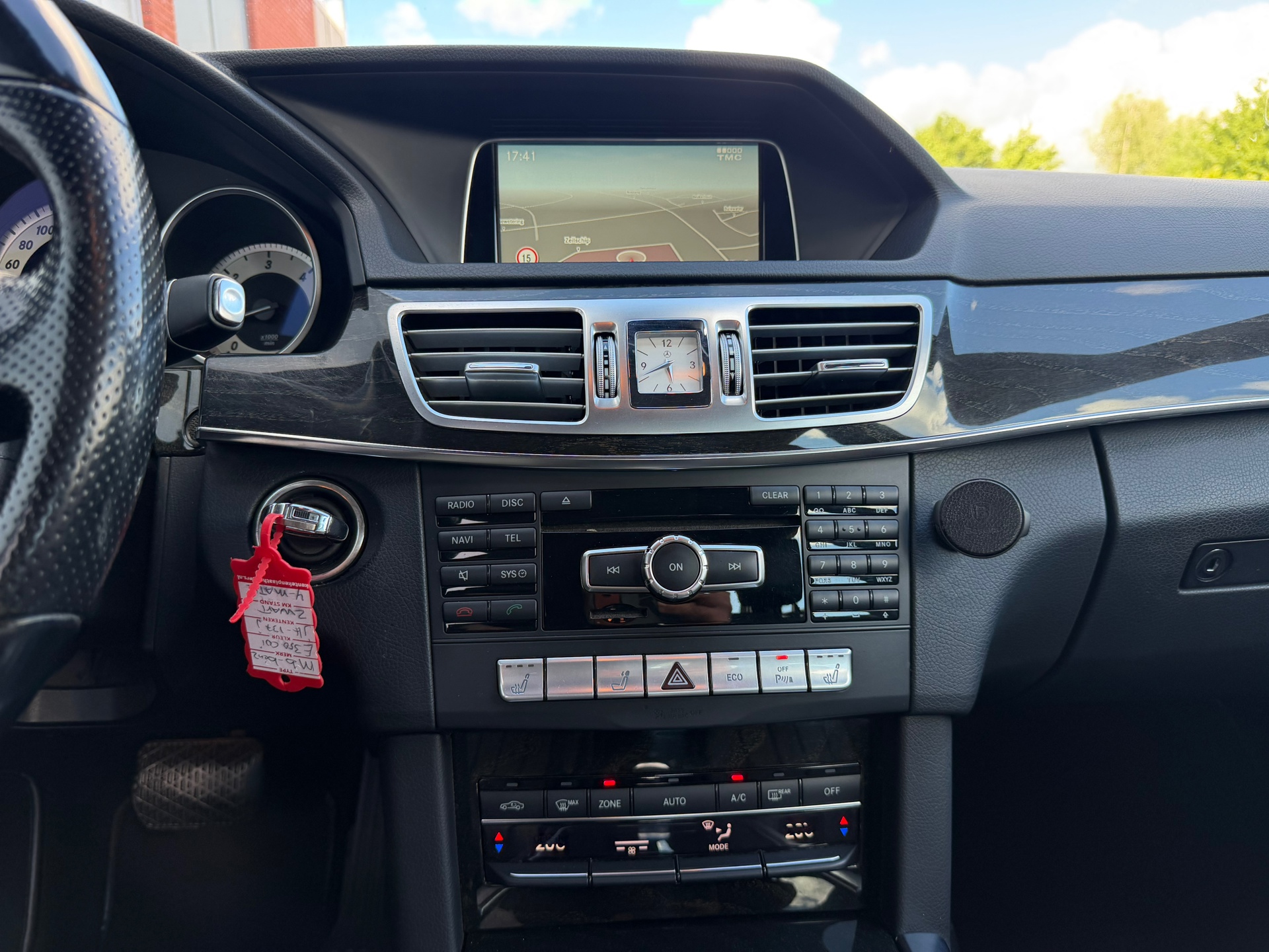 Foto van Mercedes-Benz E 350 Bluetec 4Matic