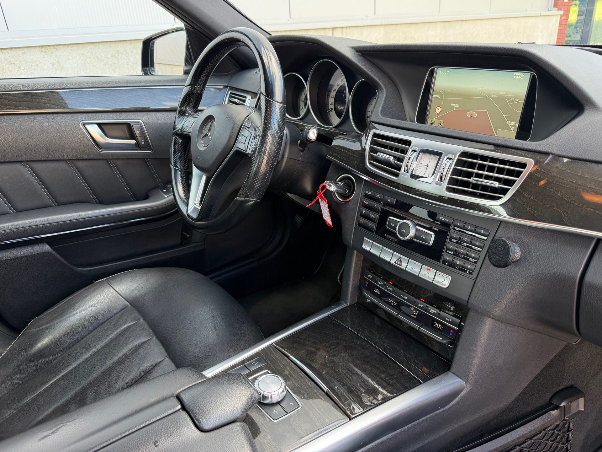 Foto van Mercedes-Benz E 350 Bluetec 4Matic