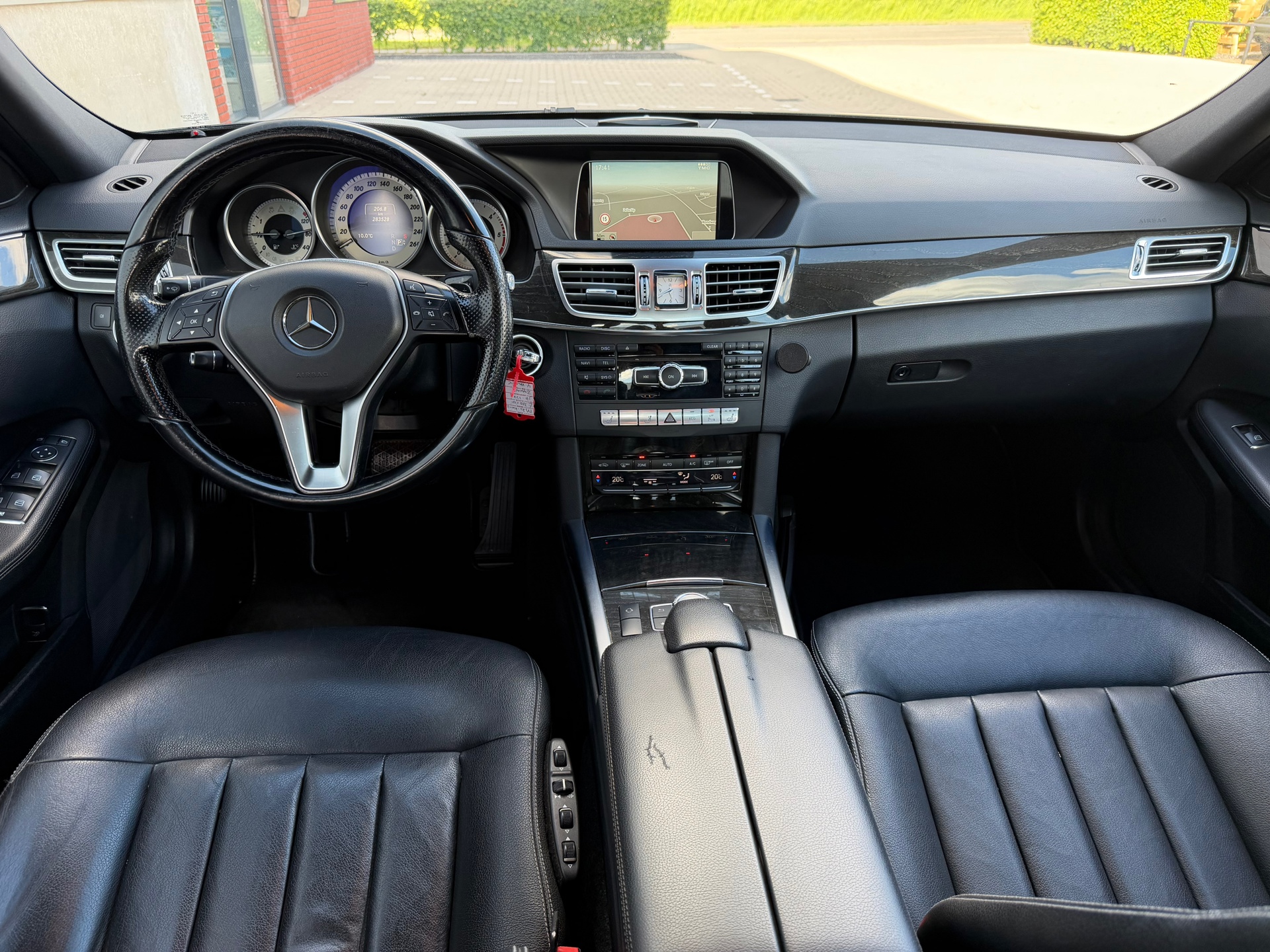 Foto van Mercedes-Benz E 350 Bluetec 4Matic
