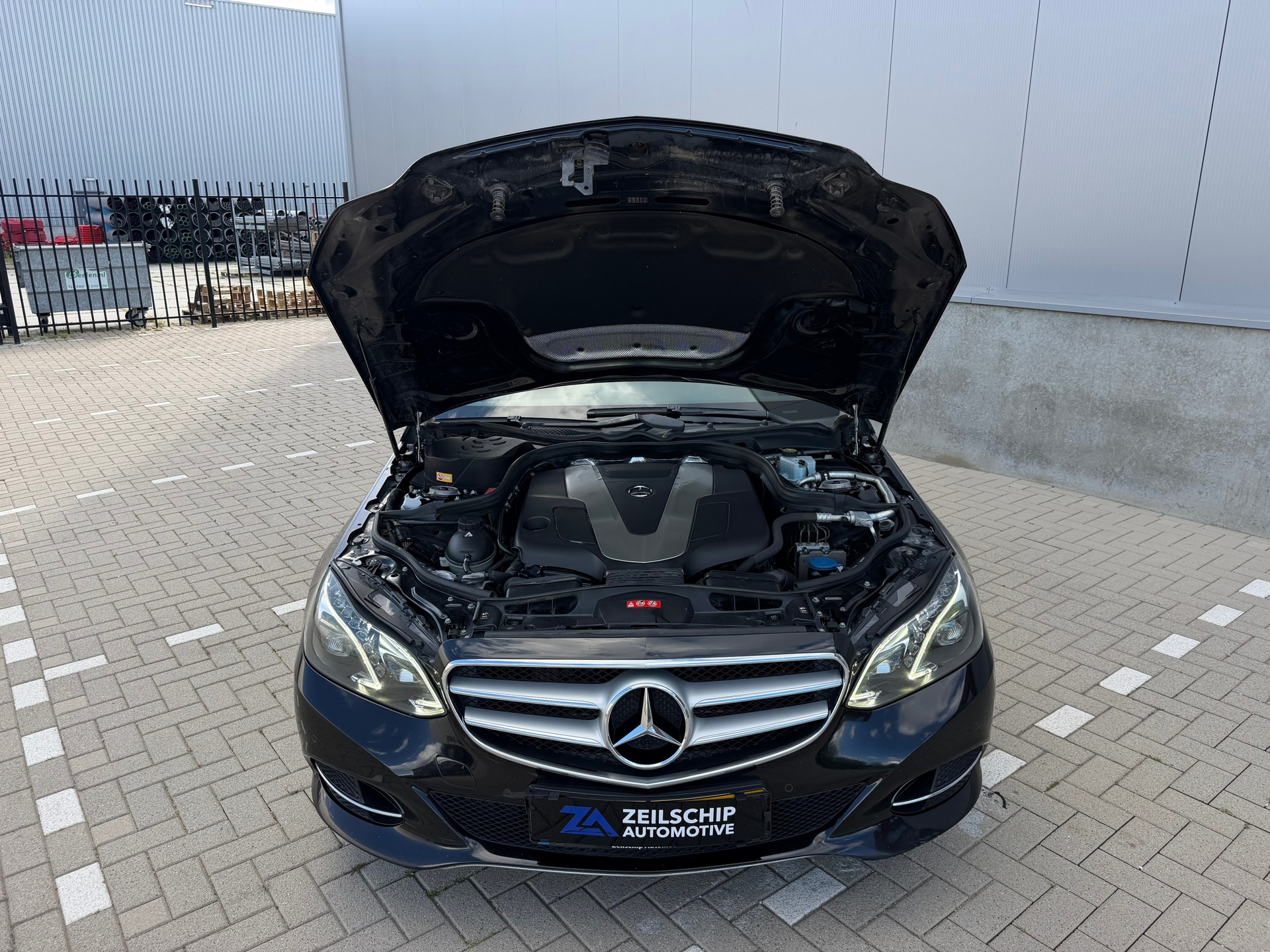 Foto van Mercedes-Benz E 350 Bluetec 4Matic