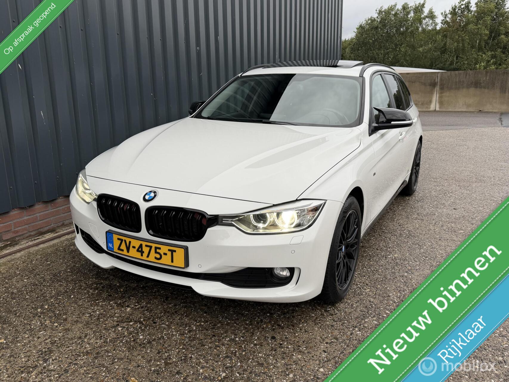 BMW 316i 316i High Executive PANO/GROOT SCHERM/NETJES 2013 - voorkant