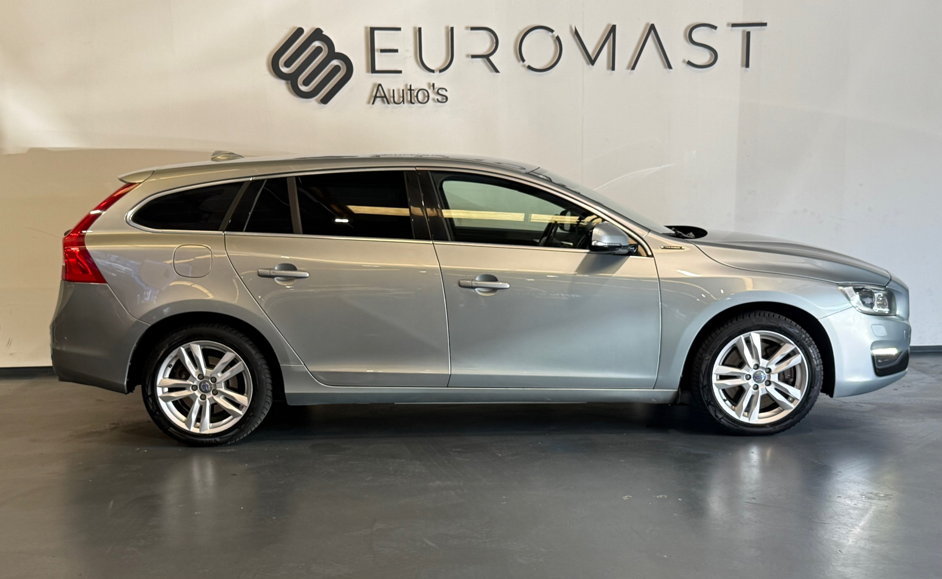 Foto van Volvo V60 Plug In Hybrid