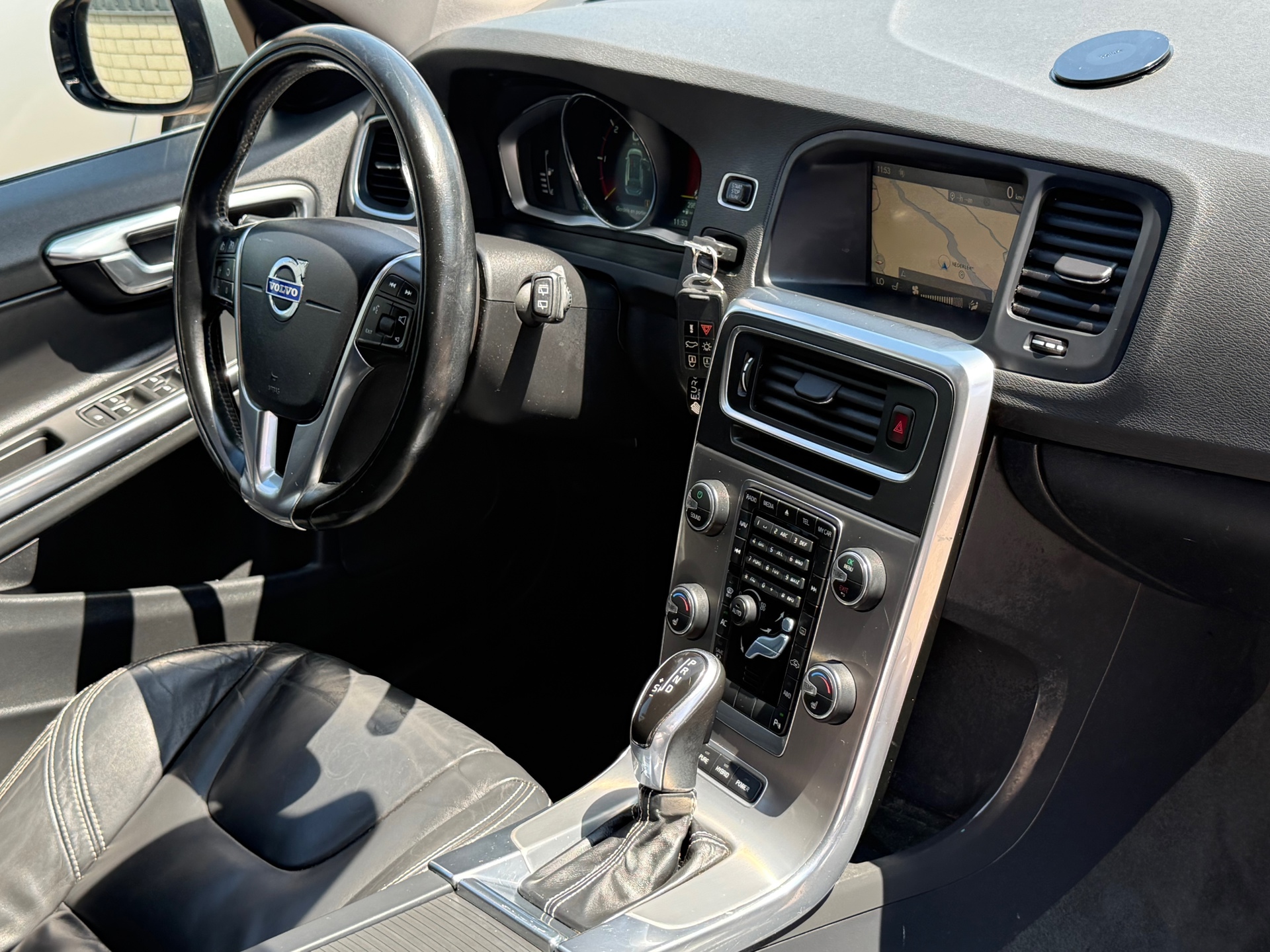 Foto van Volvo V60 Plug In Hybrid