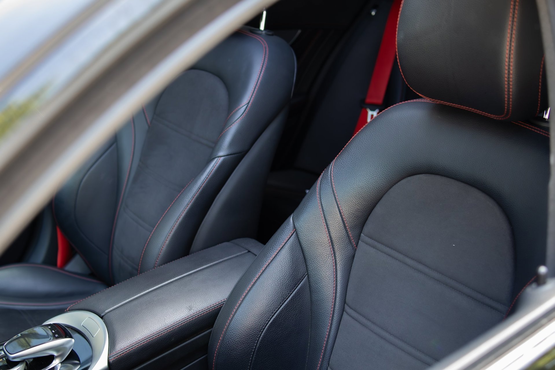 Foto van Mercedes-Benz AMG C 43