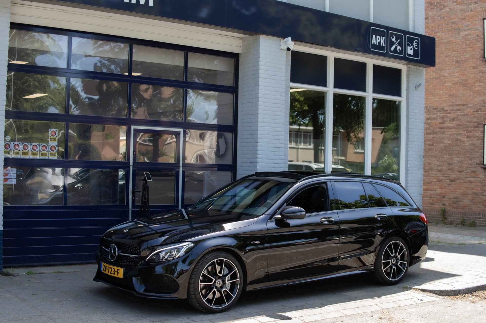 Foto van Mercedes-Benz AMG C 43