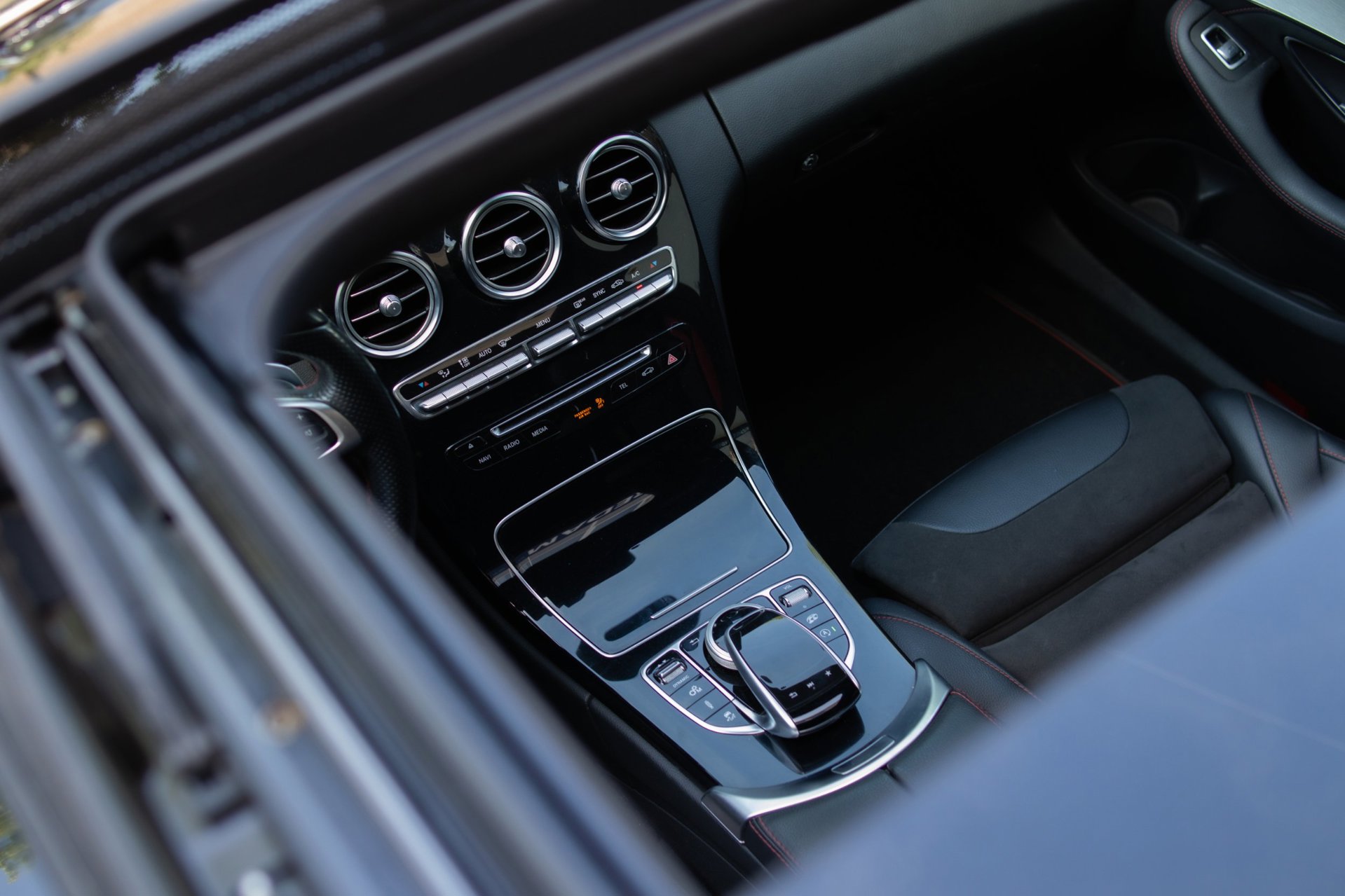 Foto van Mercedes-Benz AMG C 43