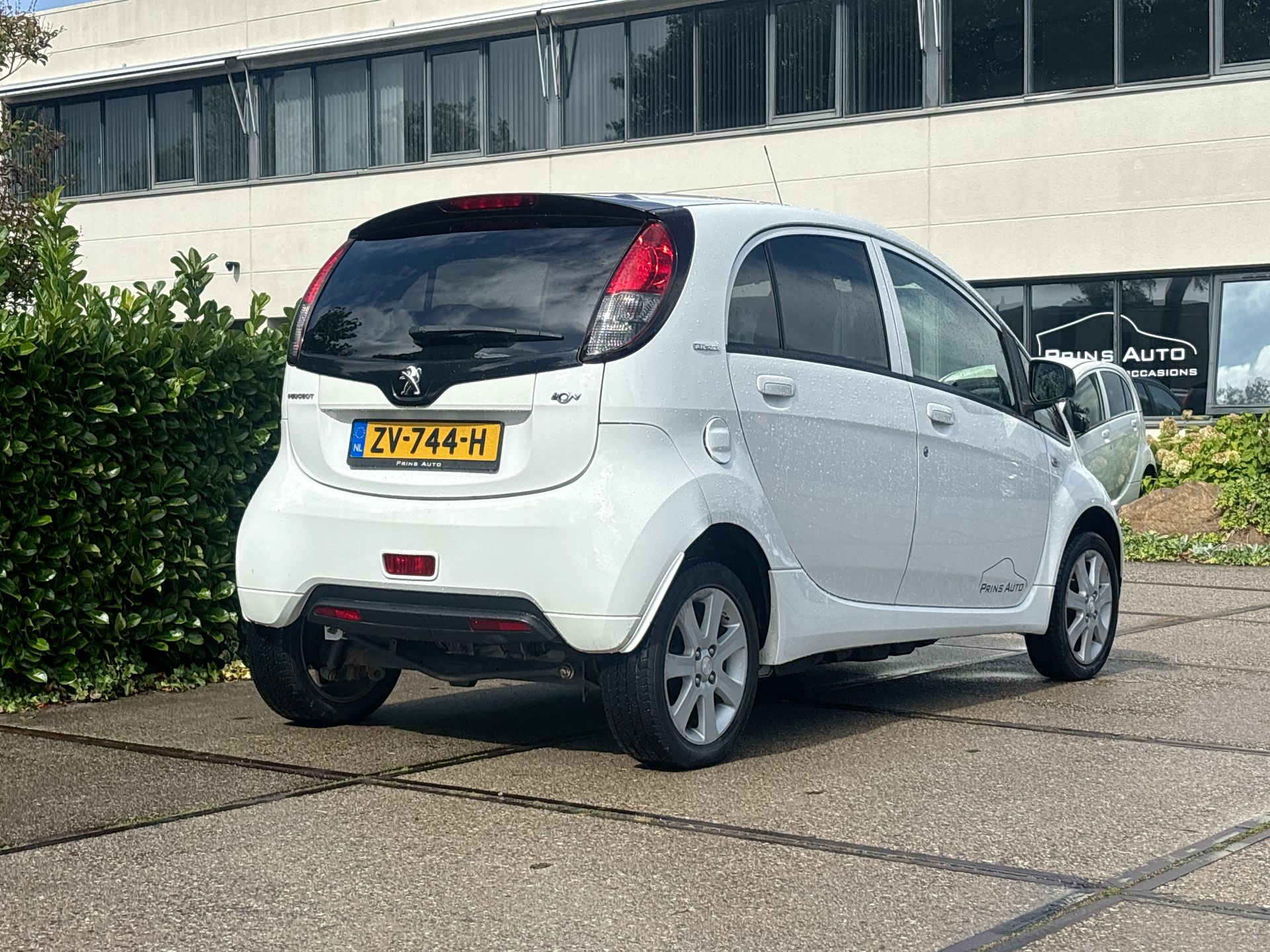 Foto van Peugeot Ion
