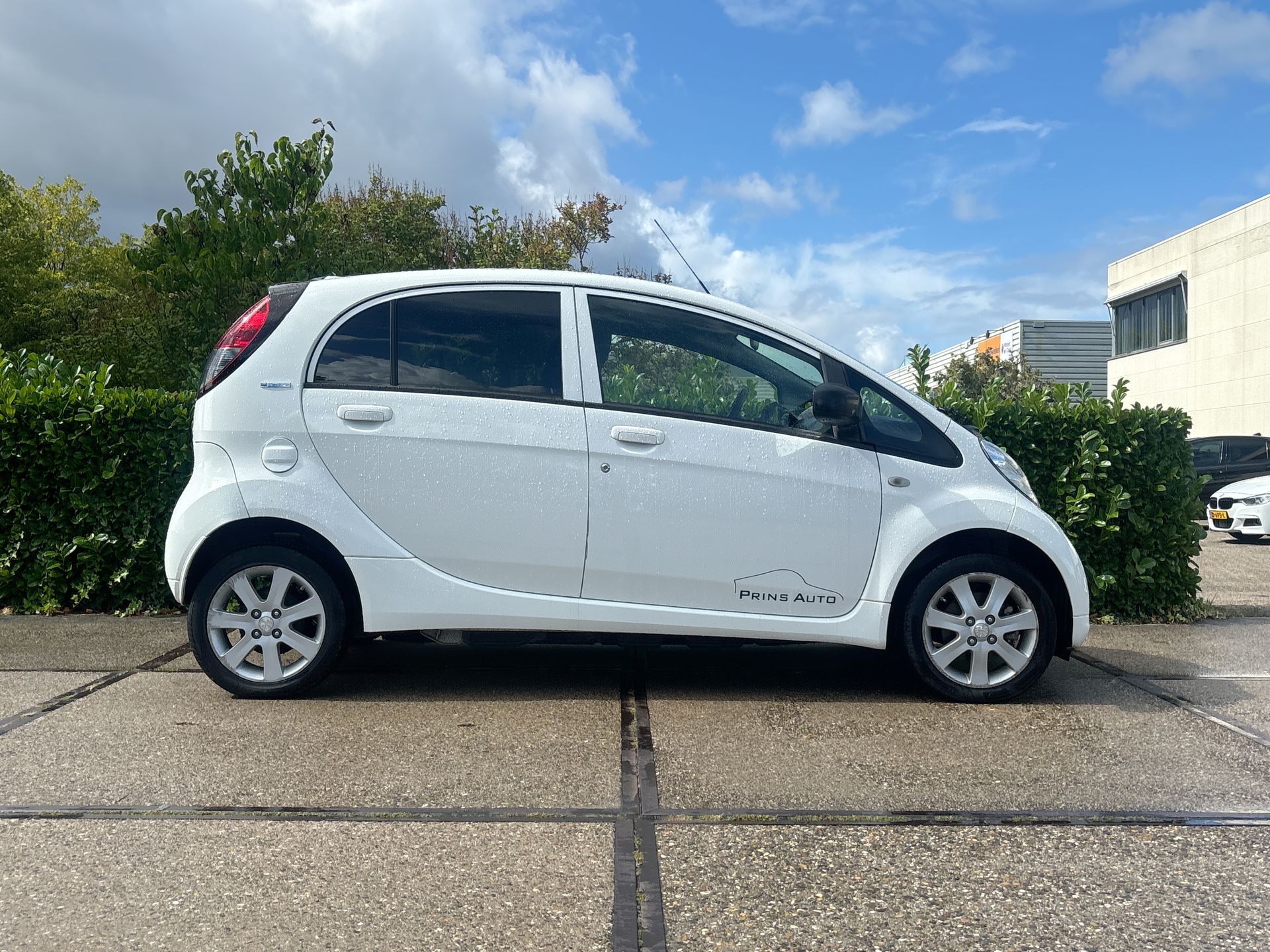 Foto van Peugeot Ion
