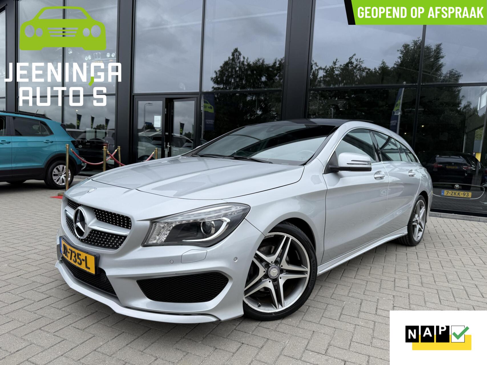 Mercedes-Benz Cla 180 180 Ambition AMG line|Pano|Camera|Alcantara|NAP 2016 - voorkant