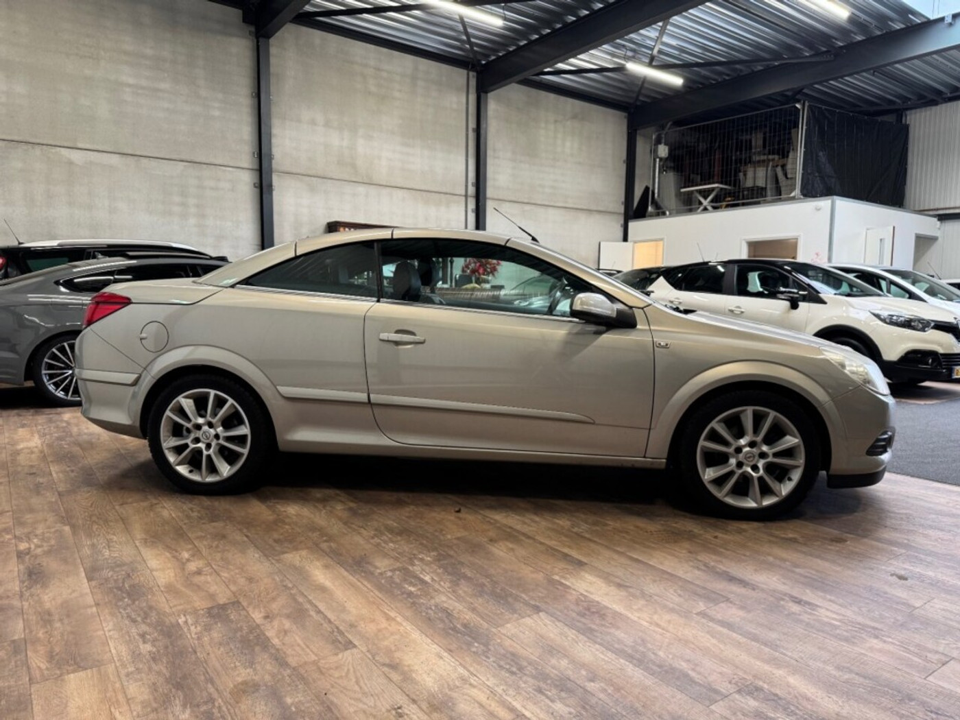 Foto van Opel Astra Twintop