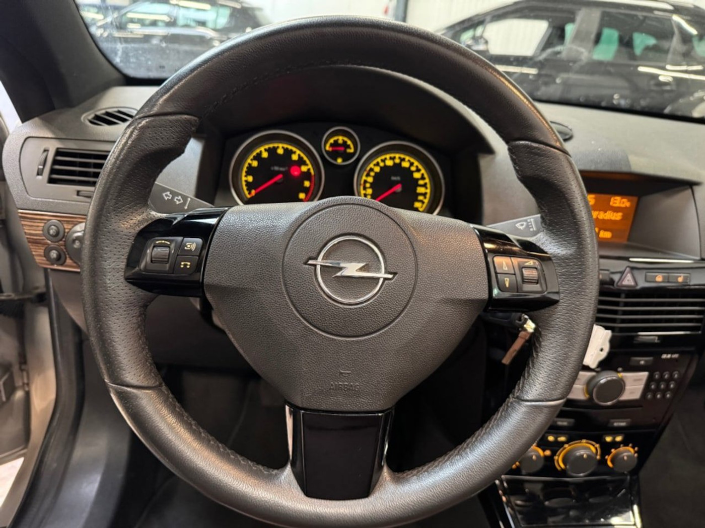 Foto van Opel Astra Twintop