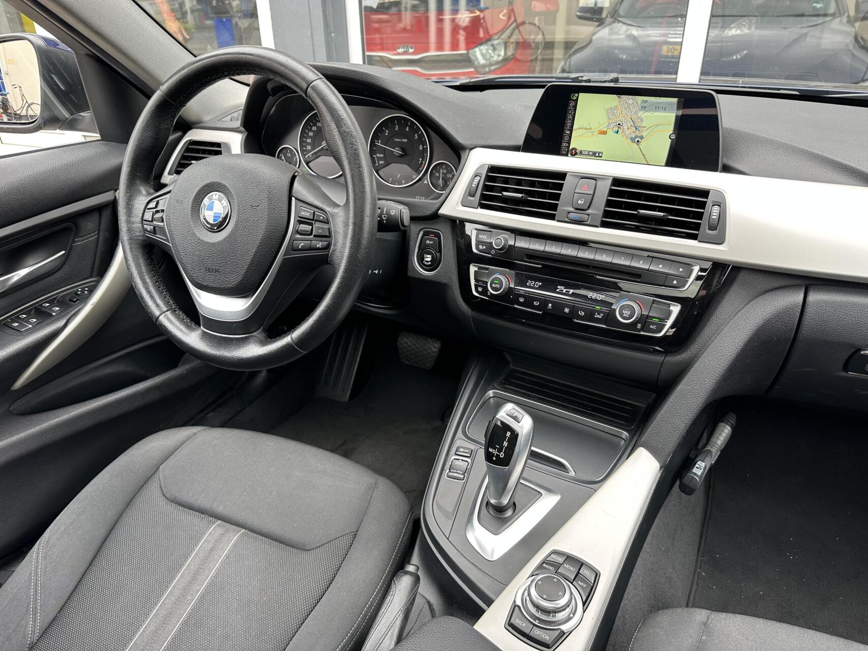 Foto van BMW 318i