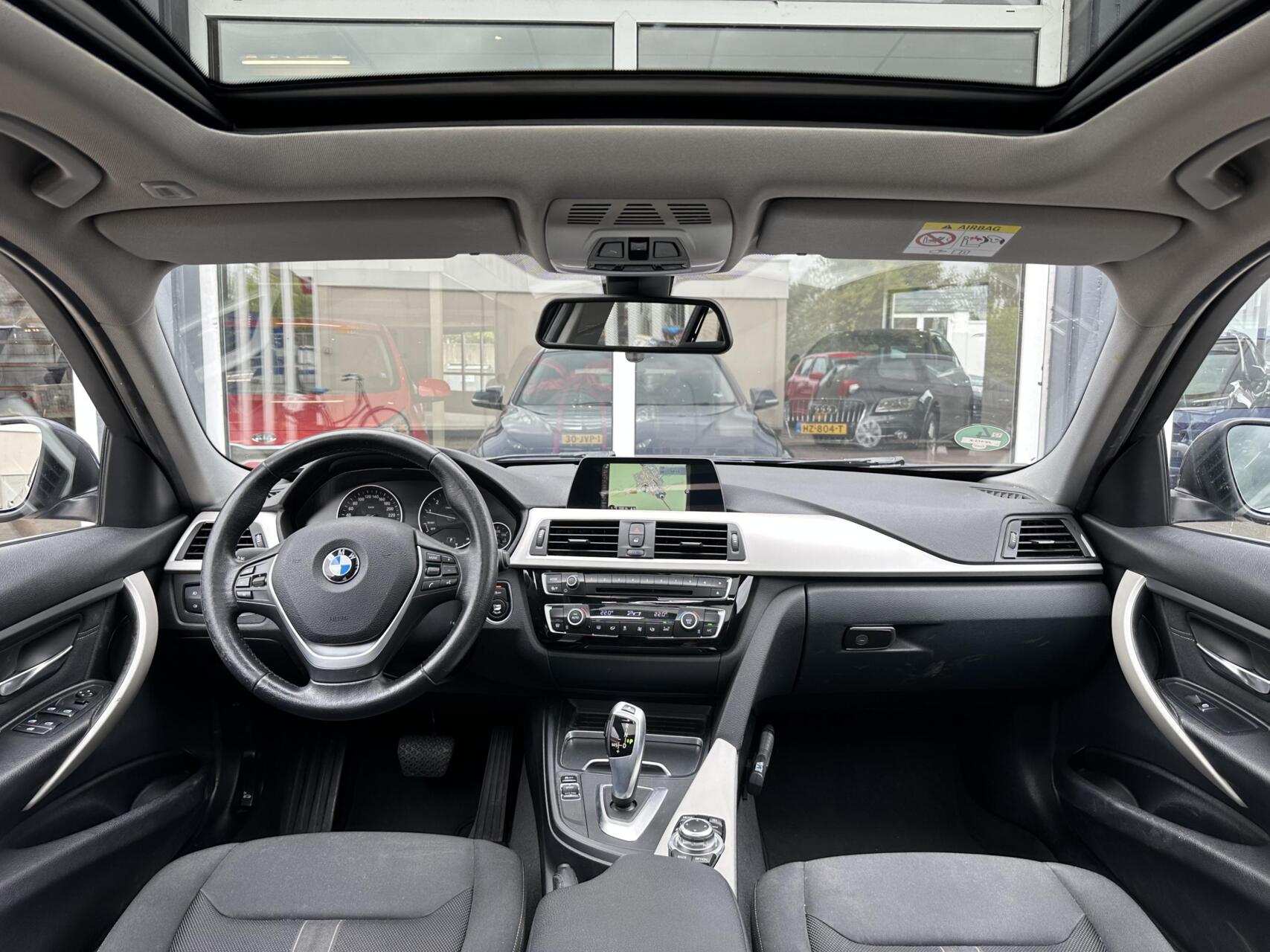 Foto van BMW 318i