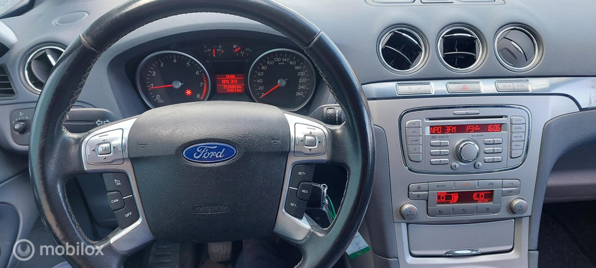 Foto van Ford S-max