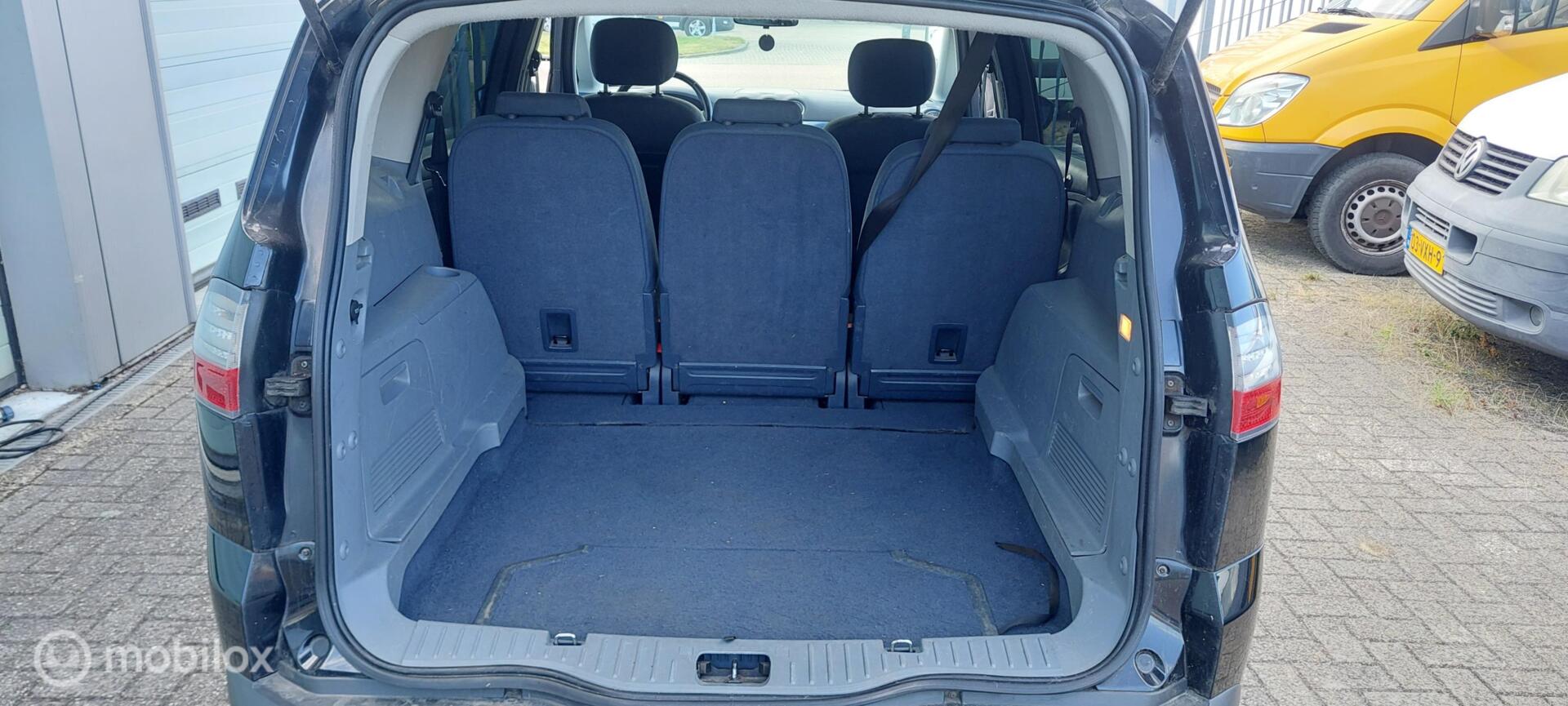 Foto van Ford S-max