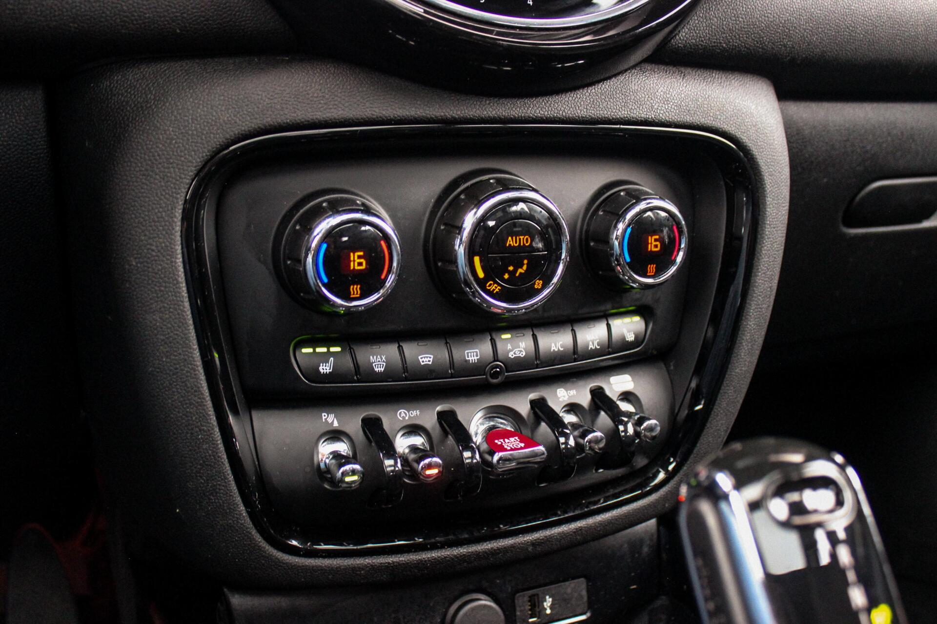 Foto van Mini Clubman Cooper