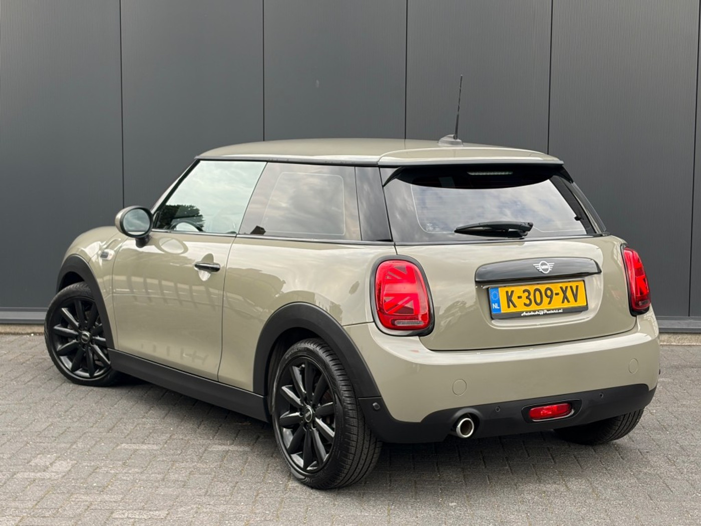 Foto van Mini One