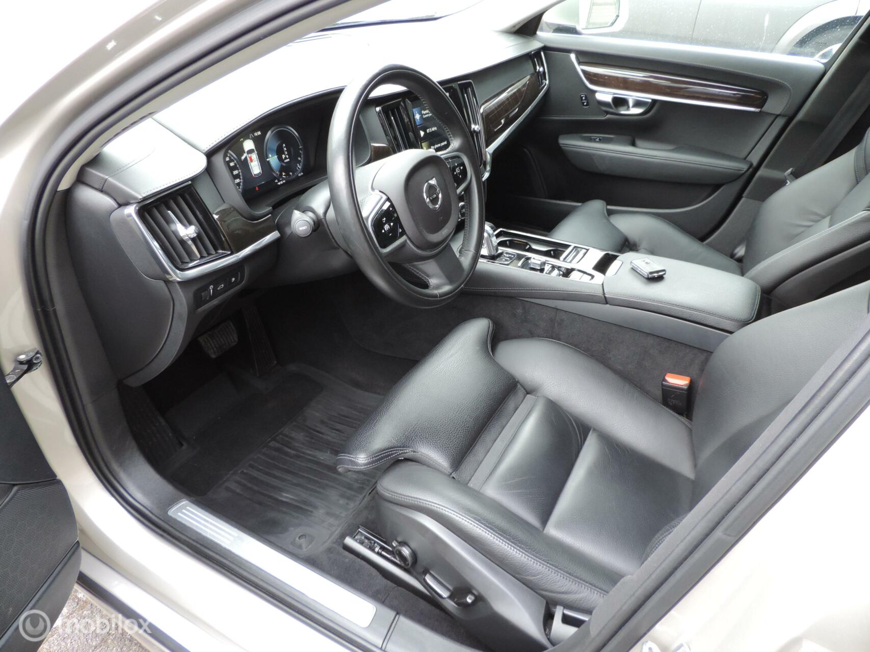Foto van Volvo V90