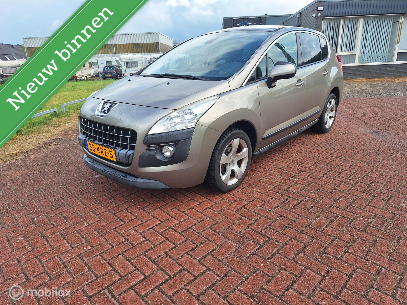 Peugeot 3008 1.6 VTi Blue Lease 2010 - voorkant