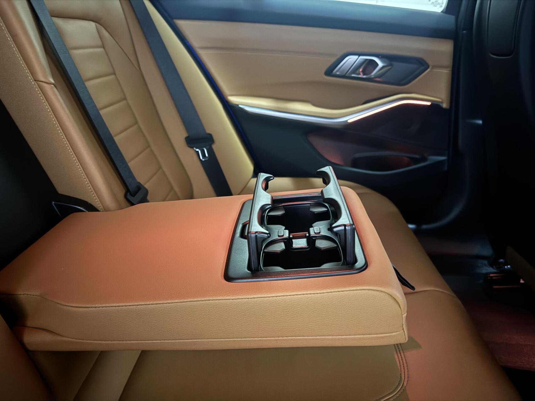 Foto van BMW 330e xDrive