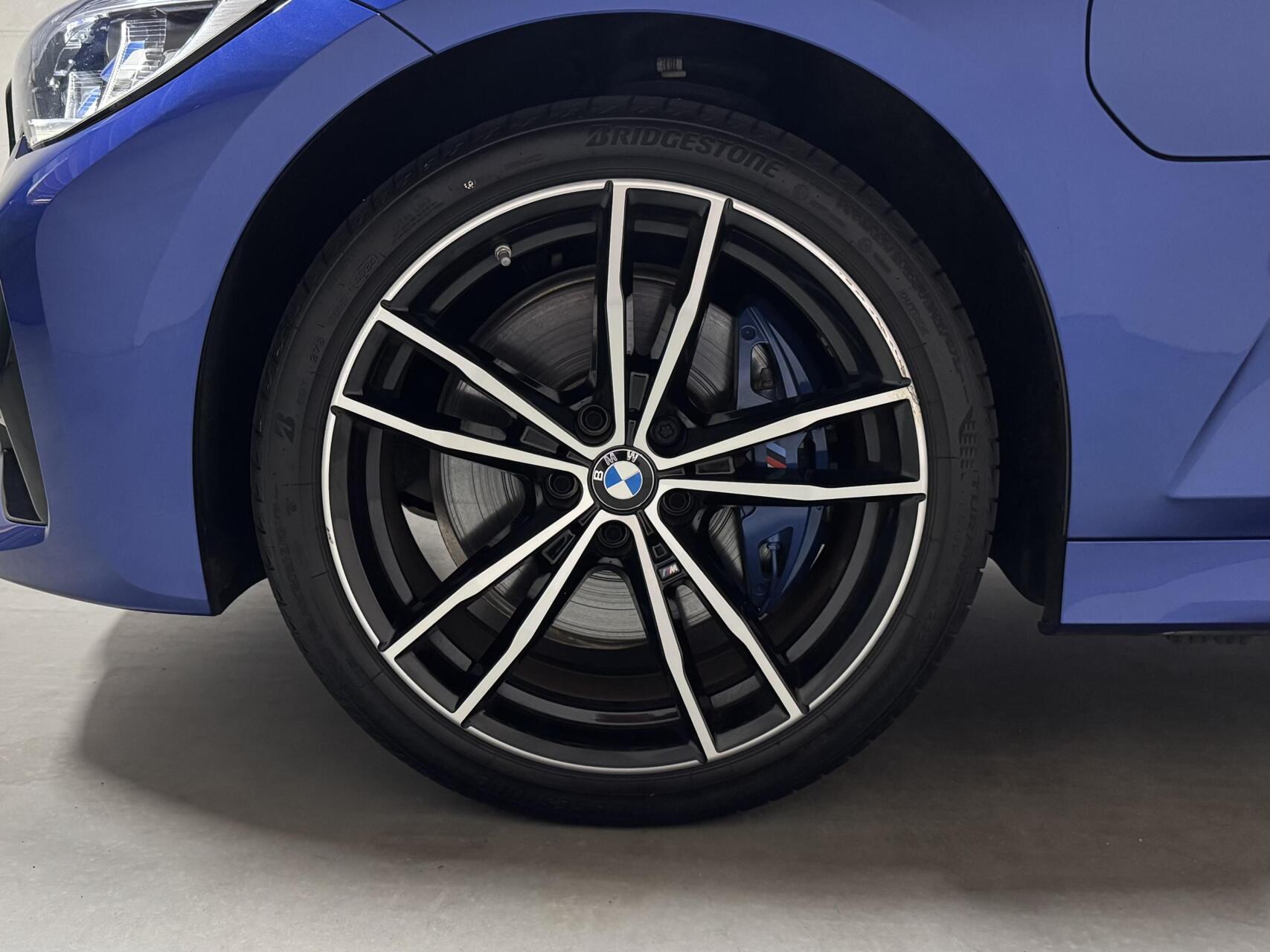 Foto van BMW 330e xDrive