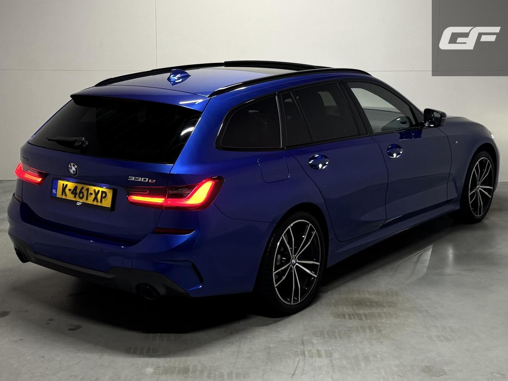Foto van BMW 330e xDrive