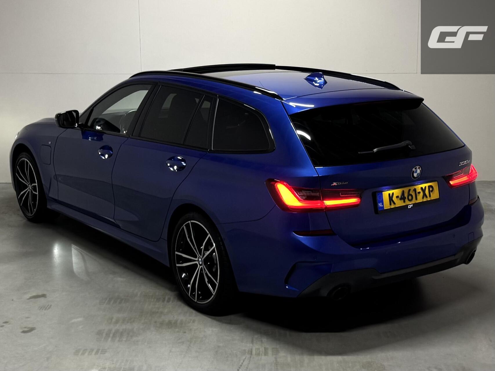 Foto van BMW 330e xDrive