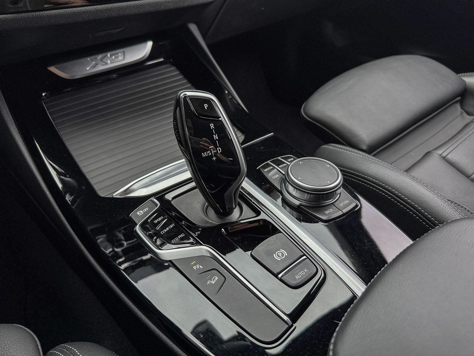 Foto van BMW X3 Xdrive20i