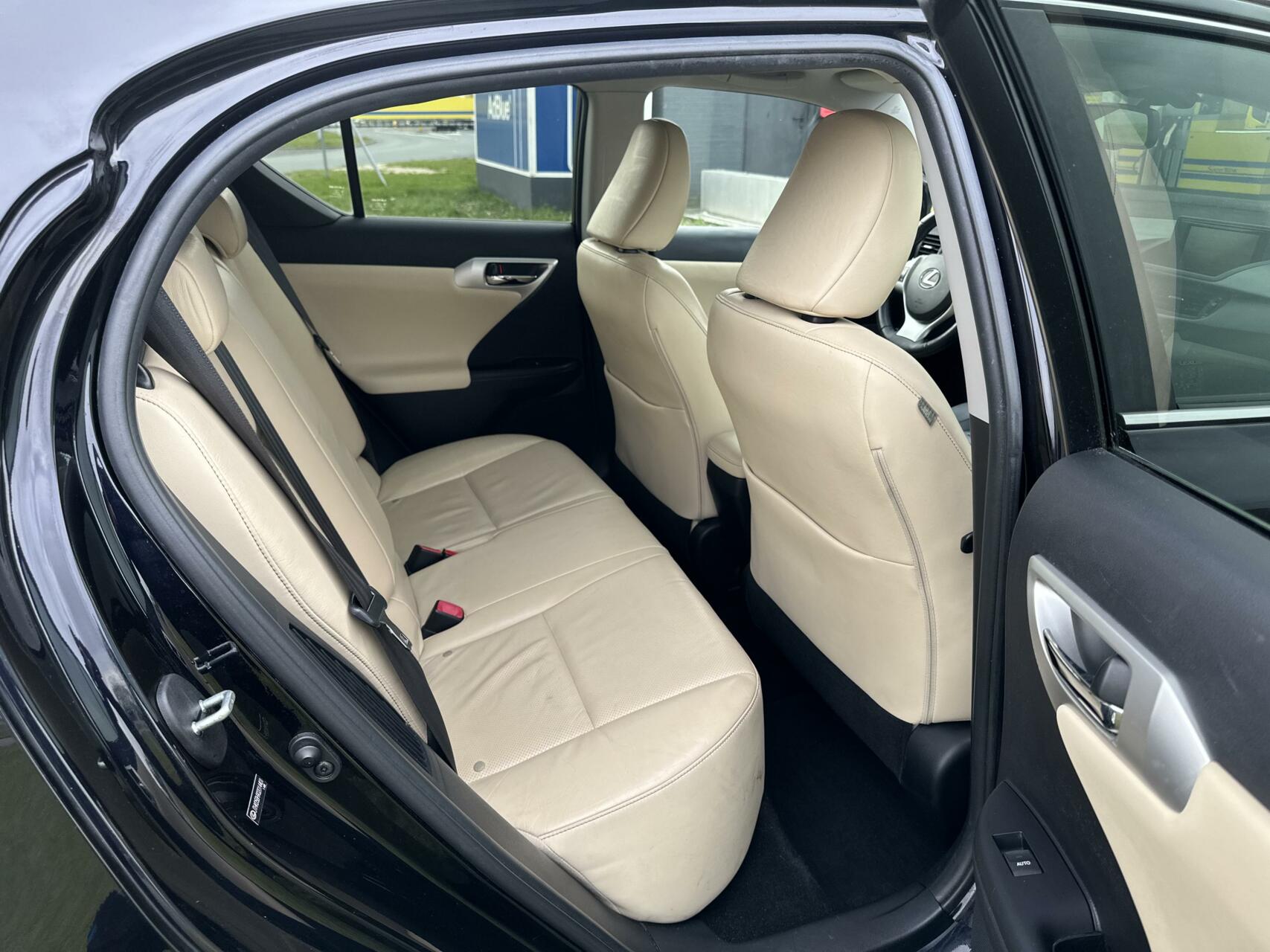 Foto van Lexus CT