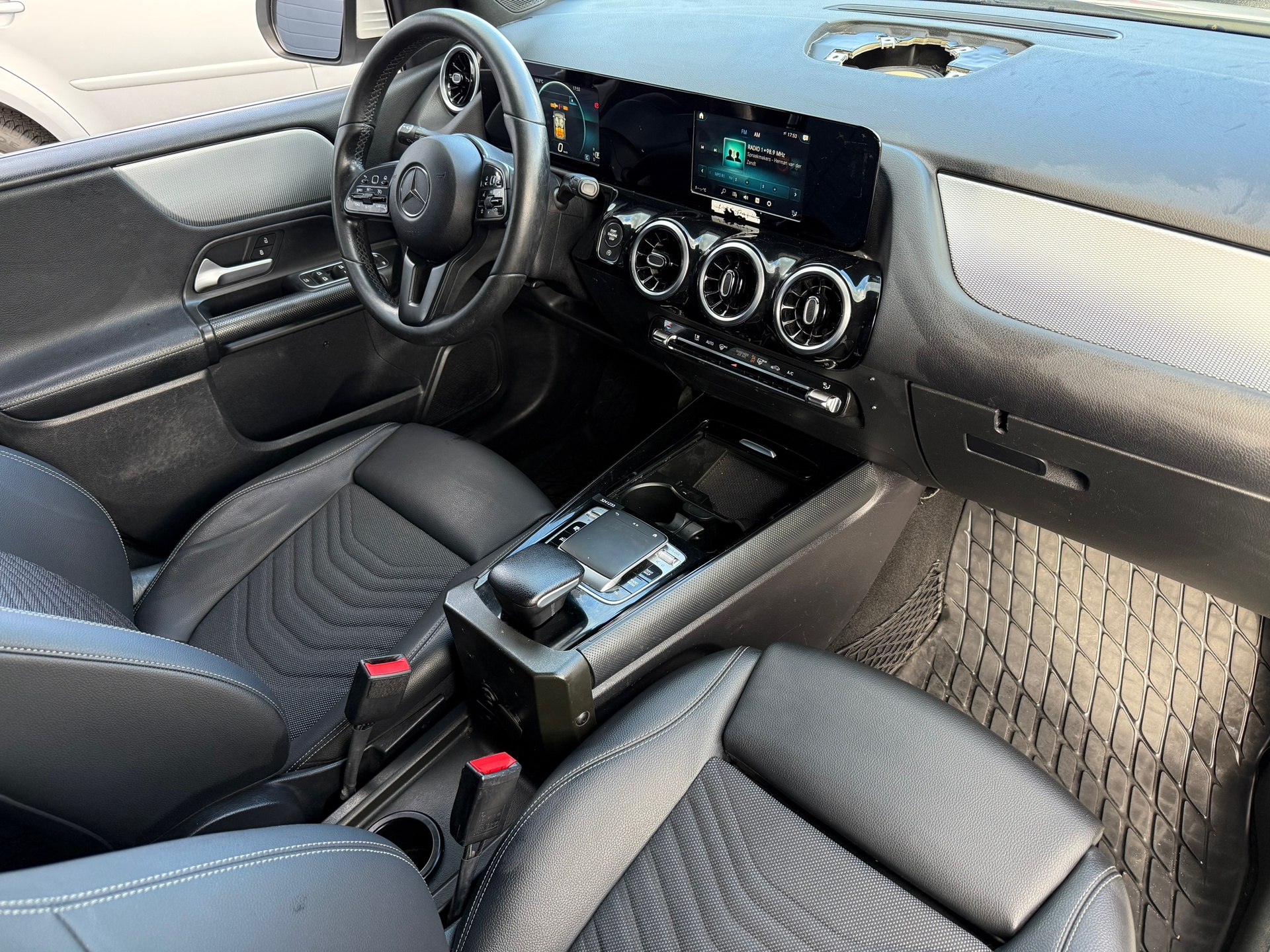 Foto van Mercedes-Benz B 200 D