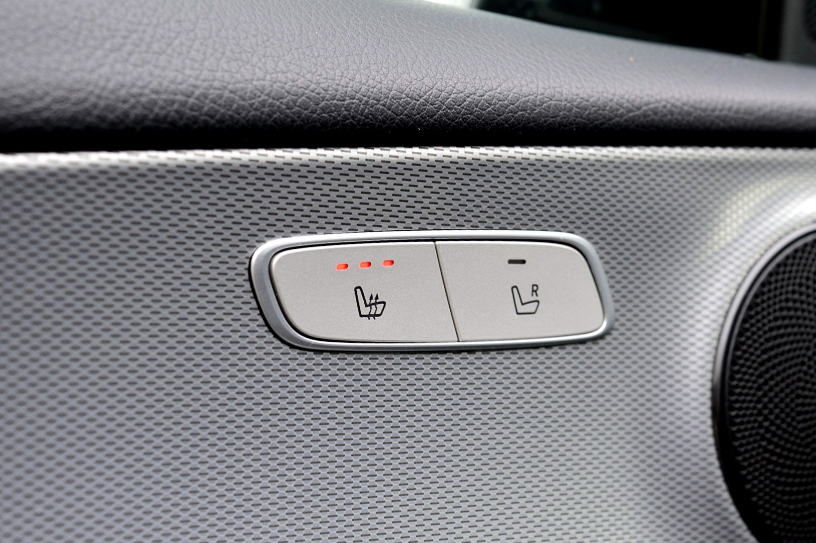 Foto van Mercedes-Benz E 200