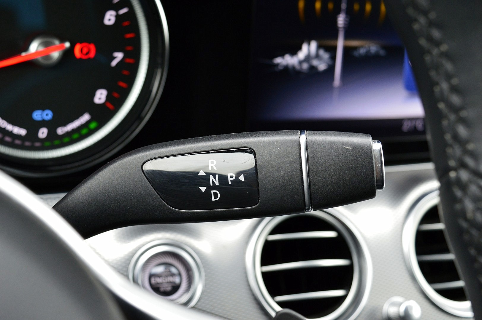 Foto van Mercedes-Benz E 200