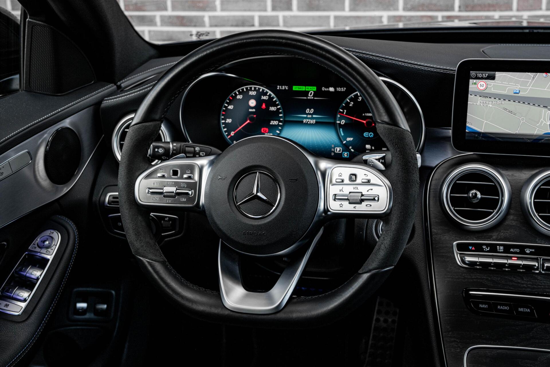 Foto van Mercedes-Benz C 300 E