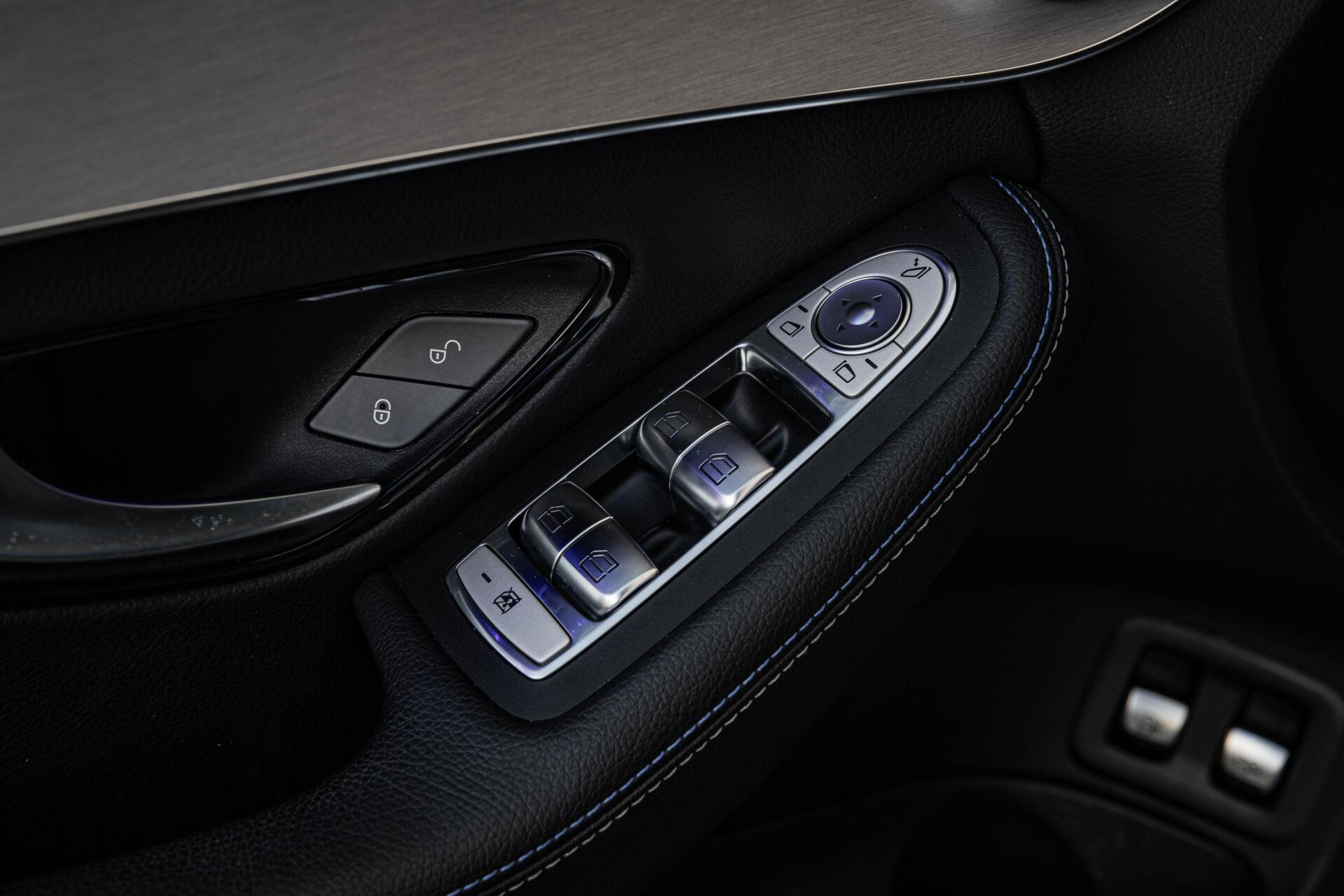 Foto van Mercedes-Benz C 300 E