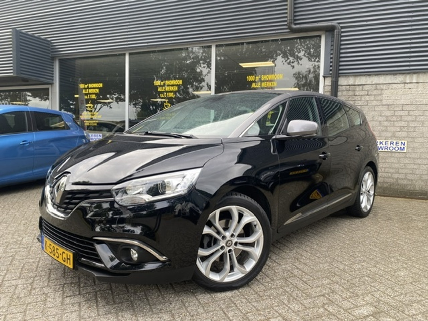 Renault Scenic 1.3 TCe Intens 7p. trekhaak 2019 - voorkant