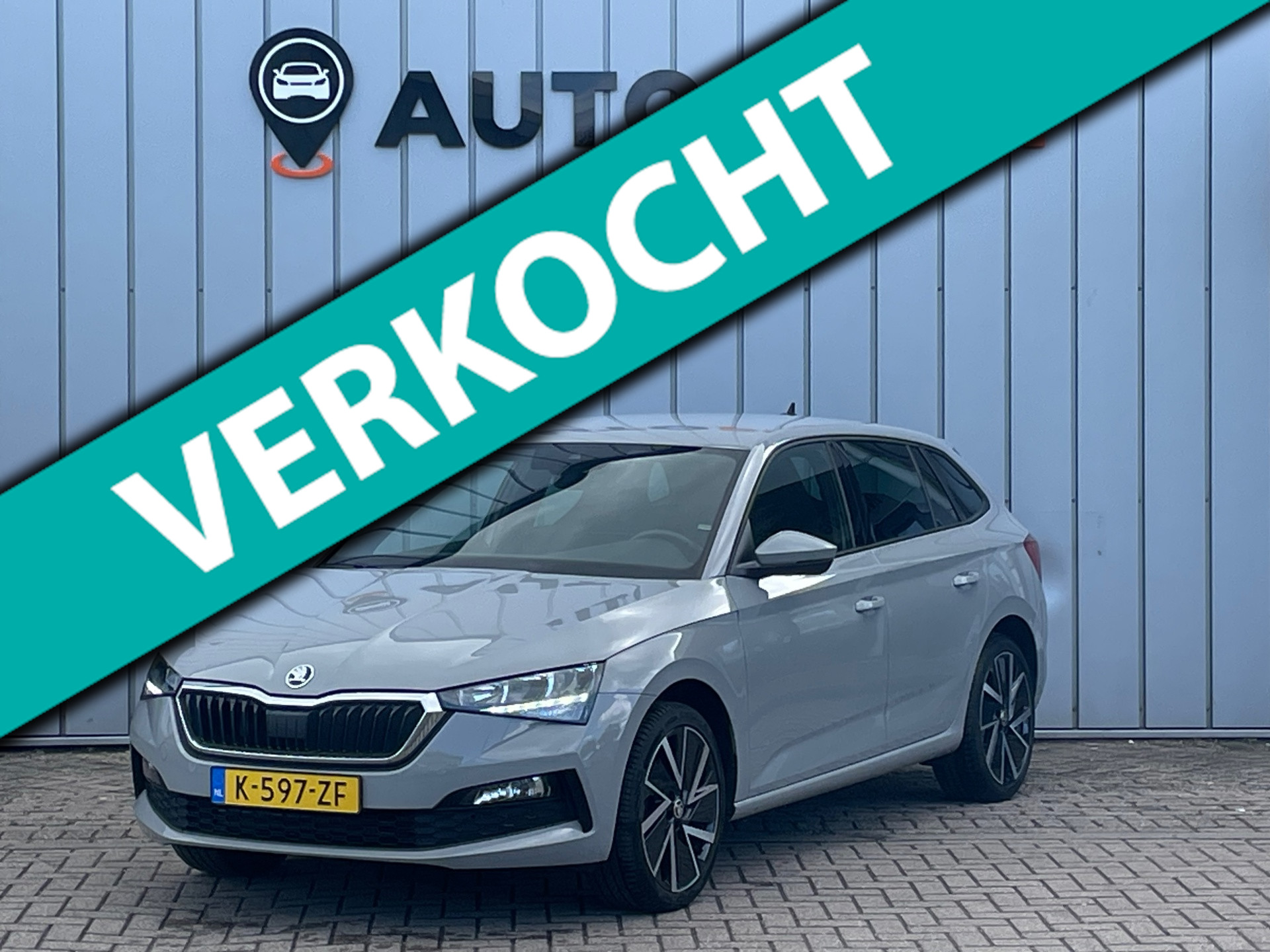 Skoda Scala 1.0 TSI Sport Business ORG NL 1E EIG DEALEROND|LED|CARPLAY|SPORTSTOELEN|DUALCLIMATE|PARK.ASSIST|BLUETOOTH|18''INCH| 2021 - voorkant