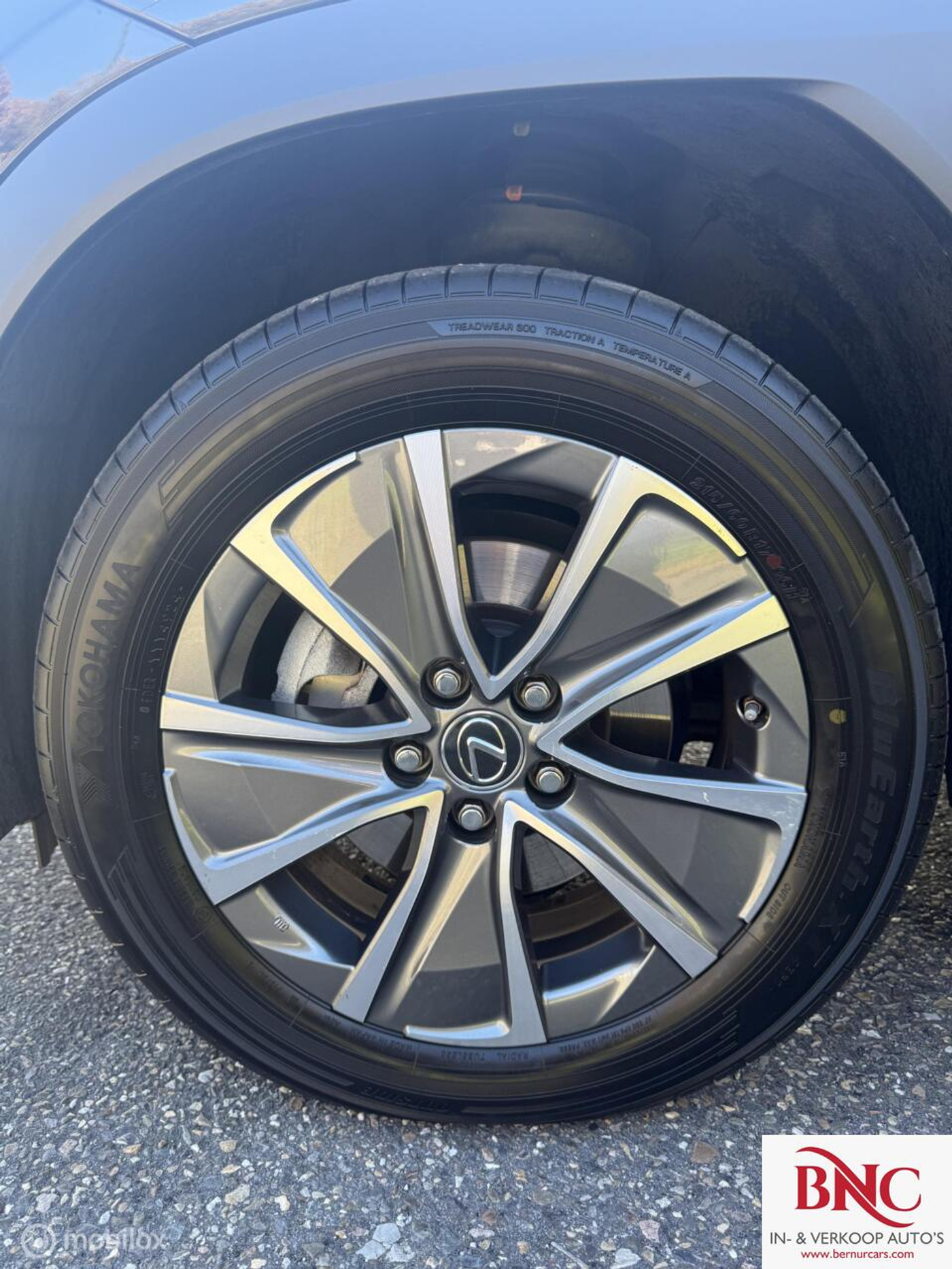 Foto van Lexus Ux