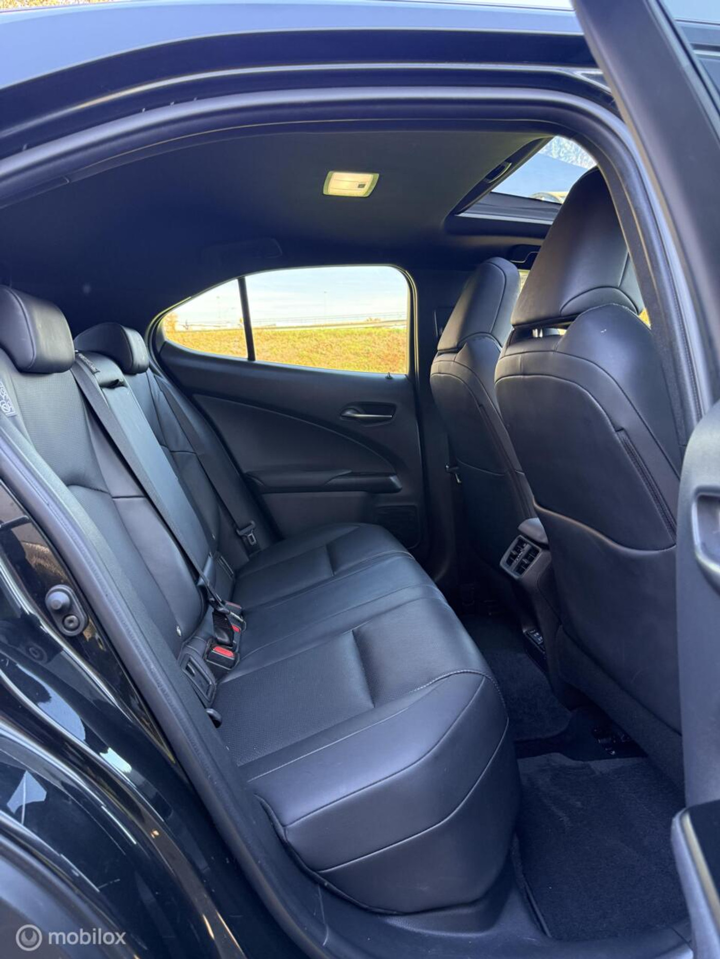 Foto van Lexus Ux