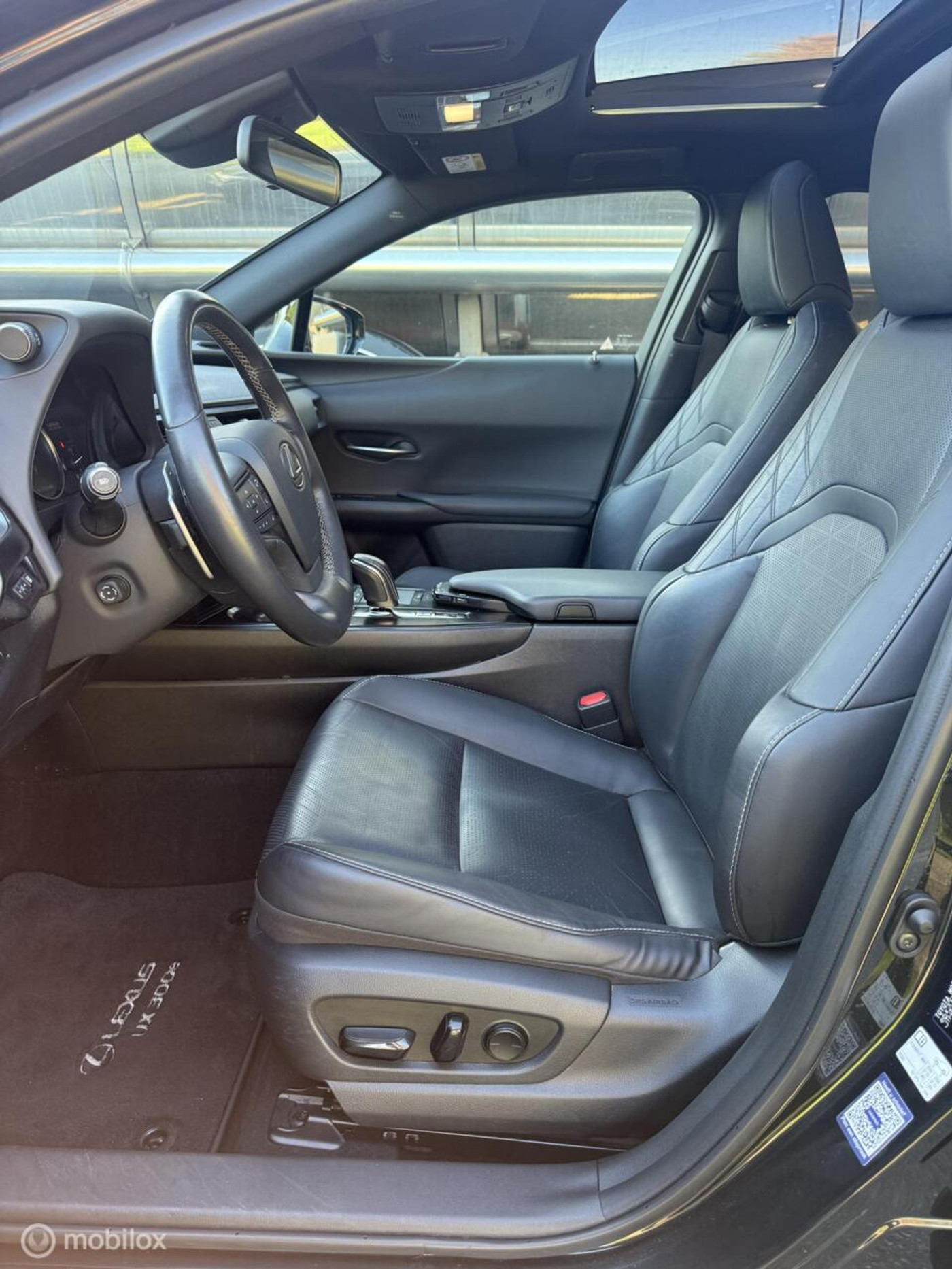 Foto van Lexus Ux