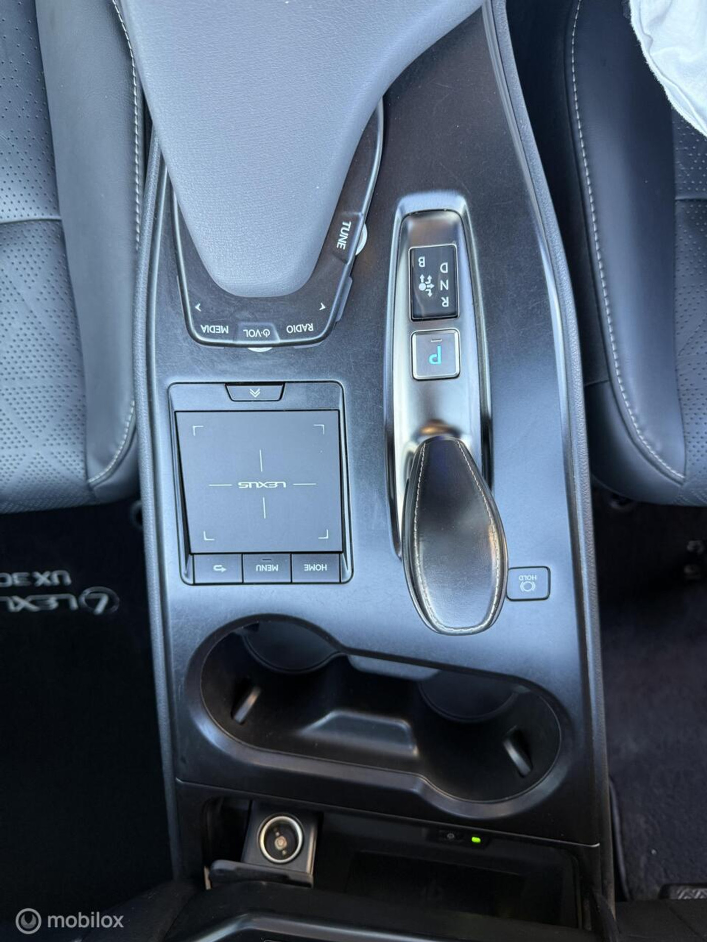 Foto van Lexus Ux