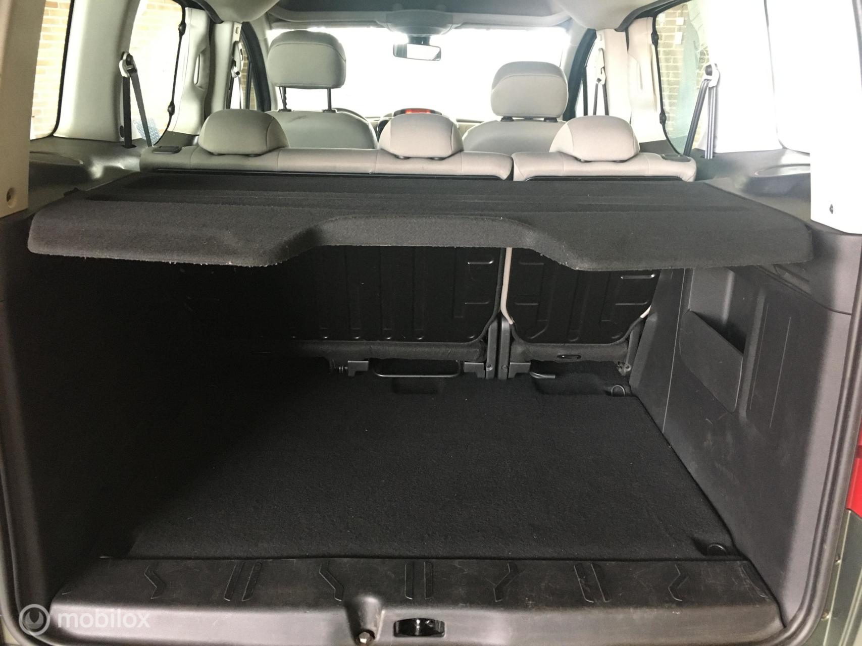 Foto van Peugeot Partner Tepee