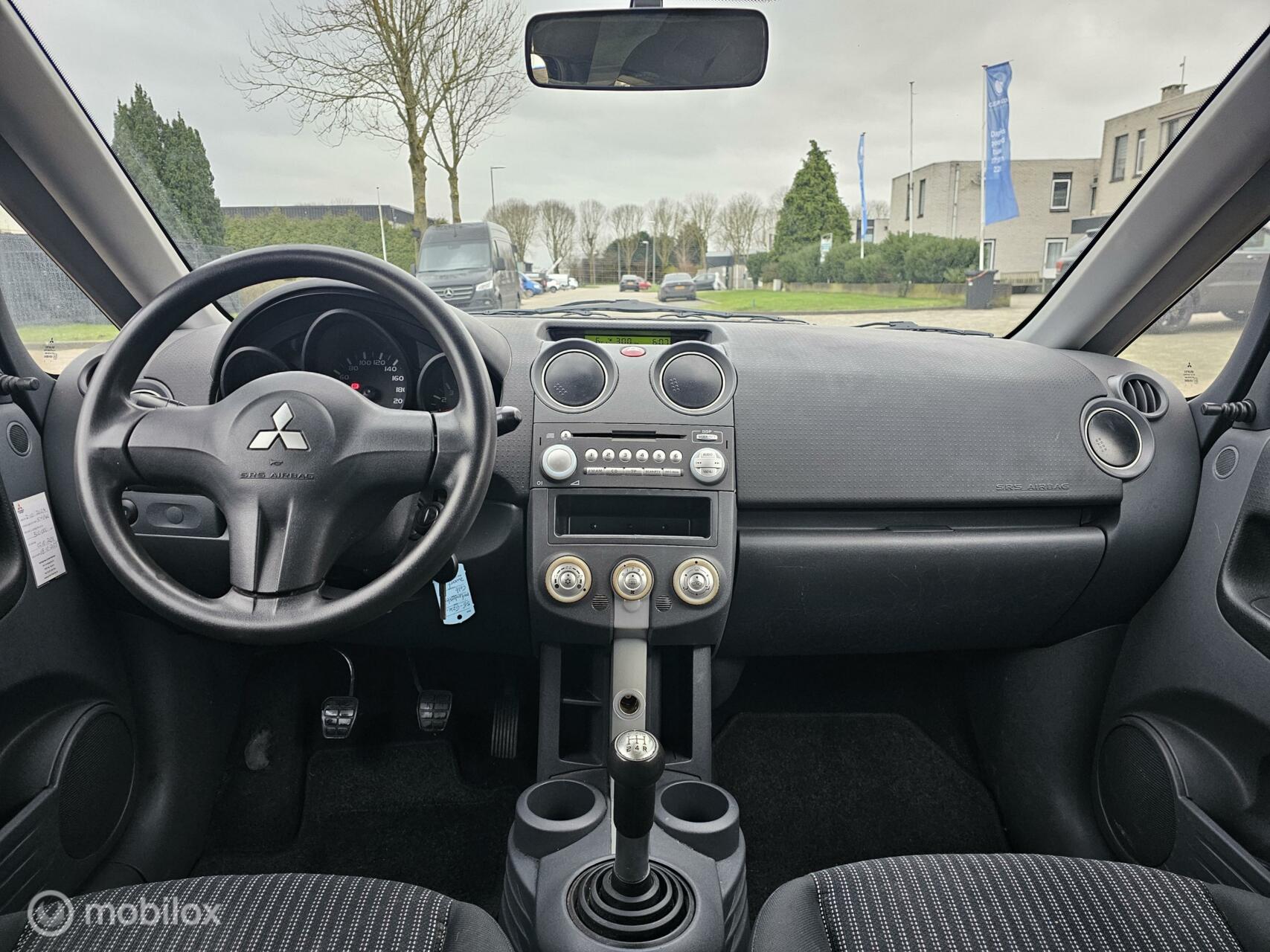 Foto van Mitsubishi Colt