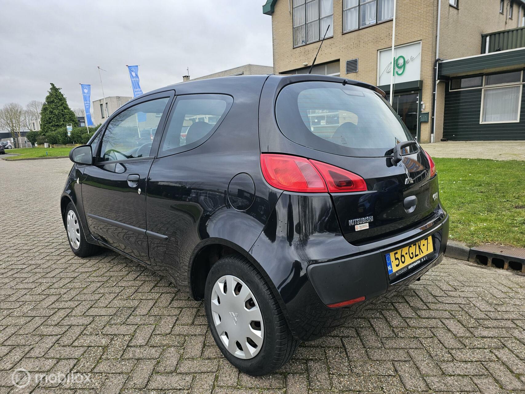 Foto van Mitsubishi Colt