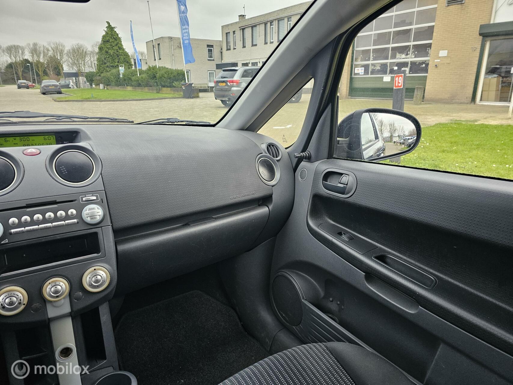 Foto van Mitsubishi Colt