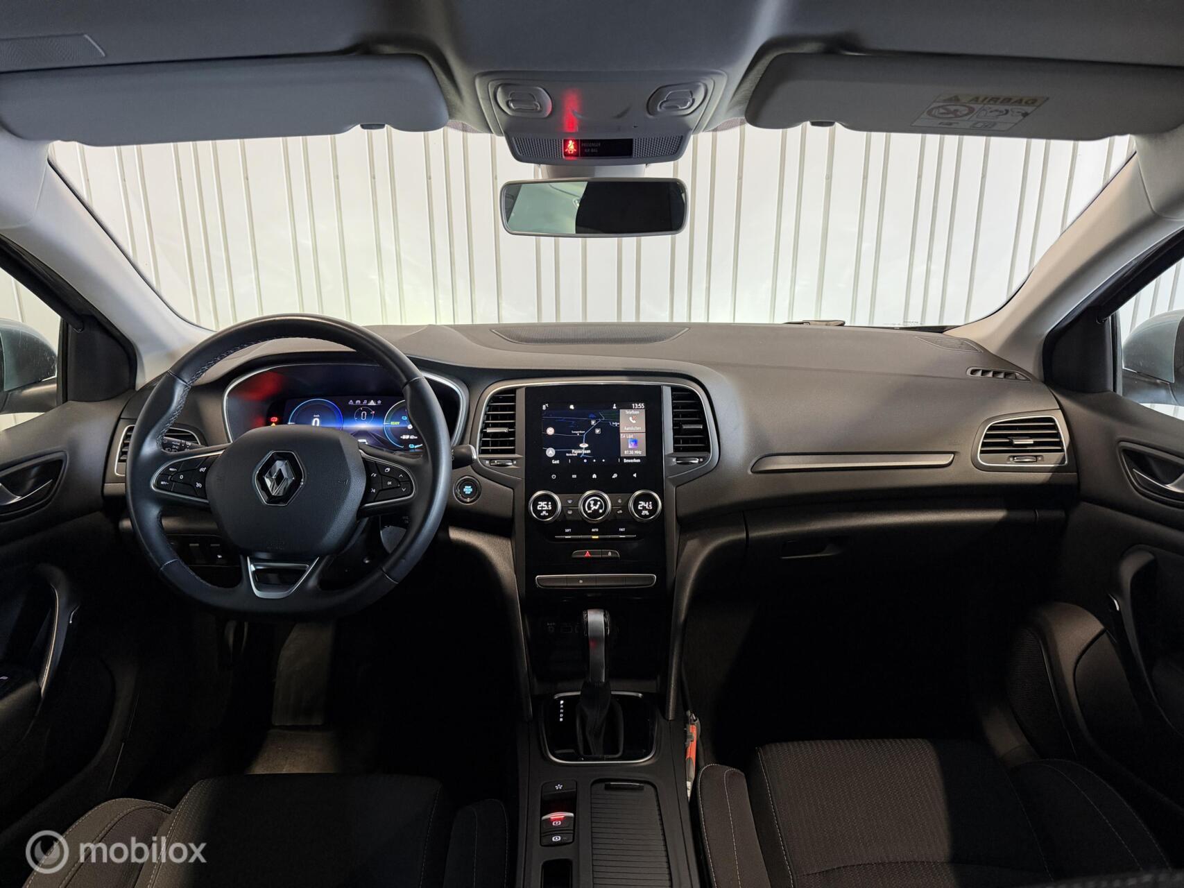 Foto van Renault Megane E-tech Plug-in Hybrid